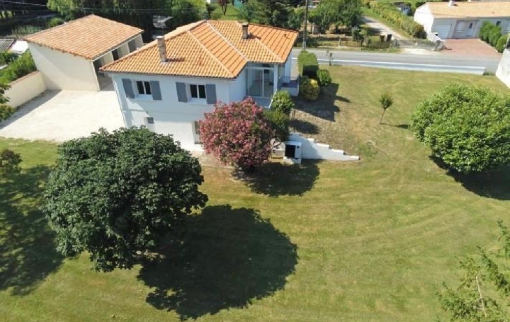 Maison AIGRE (16140)  122 m2 244 680 € 