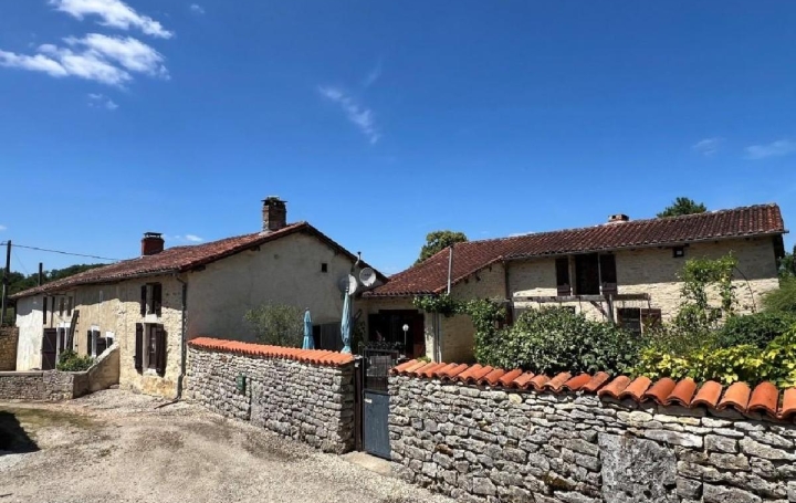 Maison NANTEUIL-EN-VALLEE (16700)  313 m2 297 850 € 