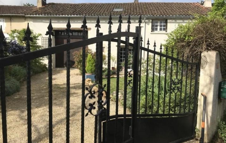 Maison CIVRAY (86400)  140 m2 138 700 € 