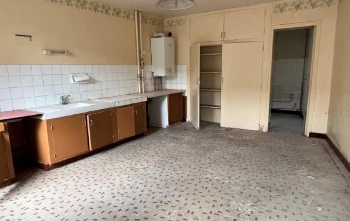 Maison MANSLE (16230)  157 m2 50 000 € 