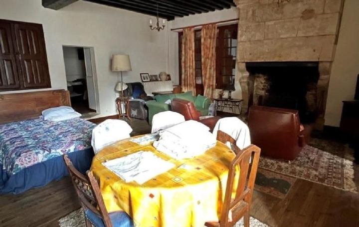 Maison CIVRAY (86400)  90 m2 91 400 € 