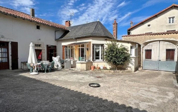 Maison CIVRAY (86400)  90 m2 91 400 € 