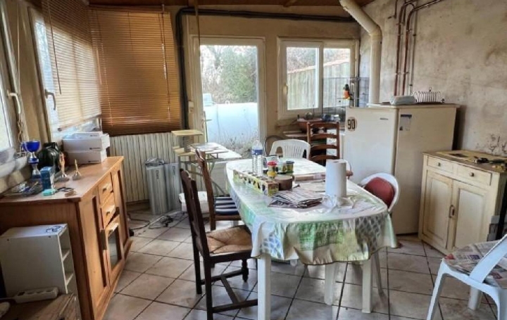 Maison SAUZE-VAUSSAIS (79190)  103 m2 70 000 € 