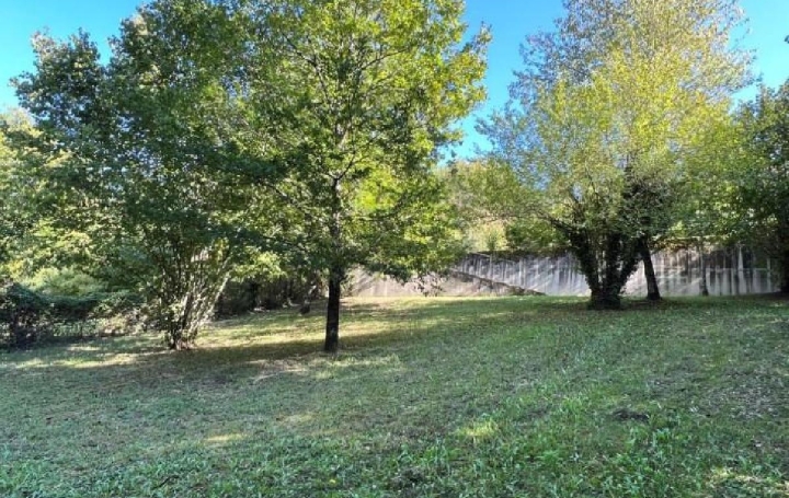 Maison CIVRAY (86400)  177 m2 168 000 € 