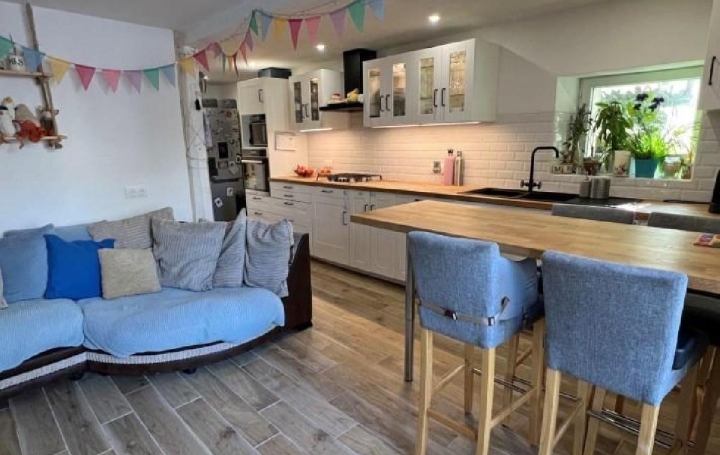 Maison CHARROUX (86250)  99 m2 75 000 € 