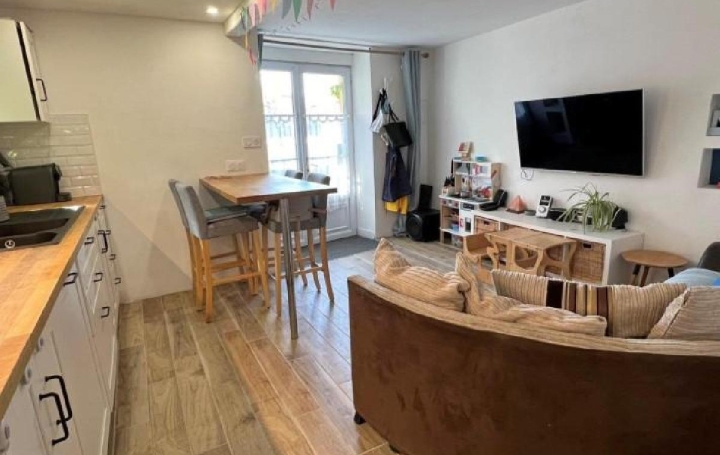 Maison CHARROUX (86250)  99 m2 75 000 € 