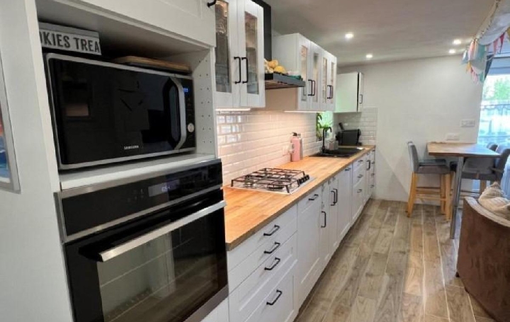 Maison CHARROUX (86250)  99 m2 75 000 € 