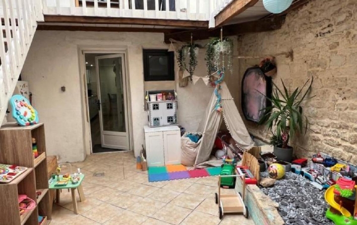 Maison CHARROUX (86250)  99 m2 75 000 € 