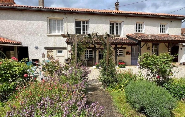 Réseau Immo-diffusion : Maison  AIGRE  139 m2 164 850 € 