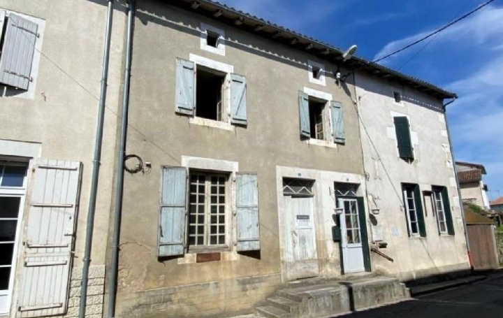 Maison / Villa CHAMPAGNE-MOUTON (16350) 99 m<sup>2</sup> 55 000 € 