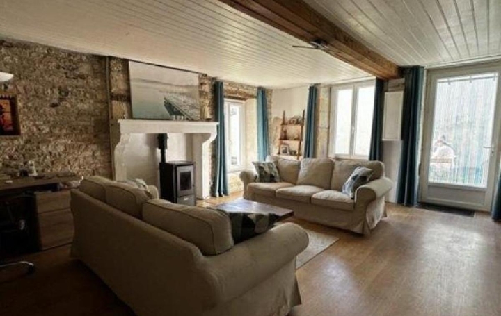 Maison VILLEFAGNAN (16240)  137 m2 159 570 € 