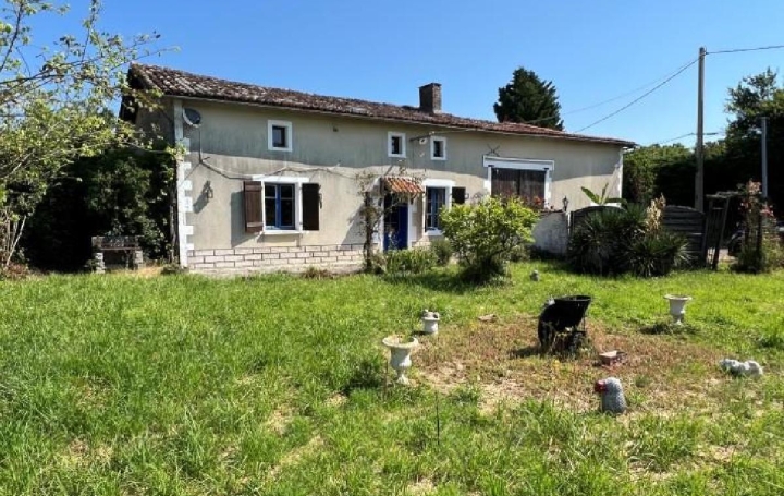 Maison CHAMPAGNE-MOUTON (16350)  145 m2 91 395 € 
