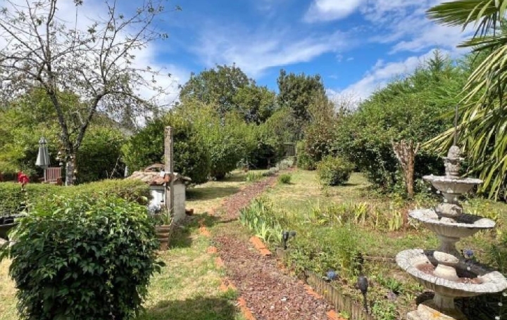 Maison CHARROUX (86250)  96 m2 99 950 € 