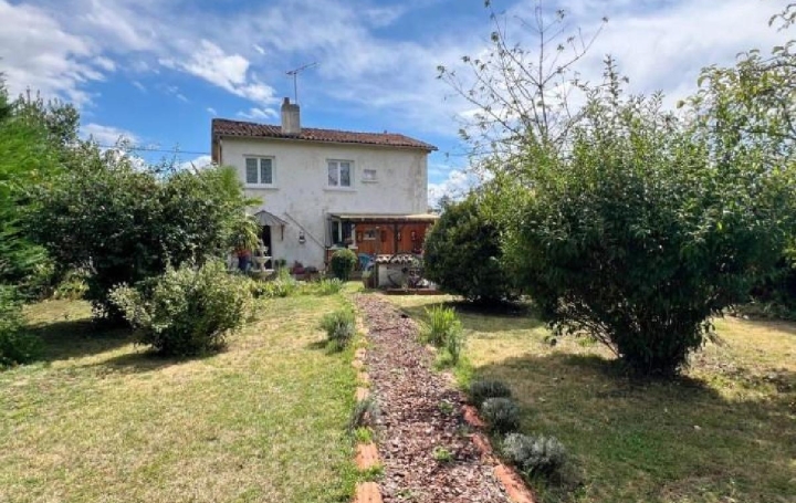 Maison CHARROUX (86250)  96 m2 99 950 € 