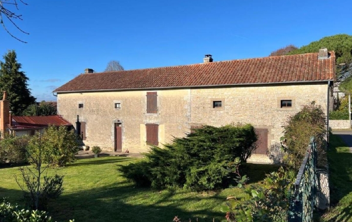 Maison NANTEUIL-EN-VALLEE (16700)  154 m2 127 650 € 