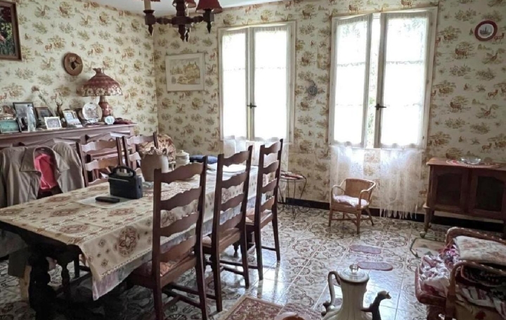 Maison NANTEUIL-EN-VALLEE (16700)  112 m2 96 000 € 