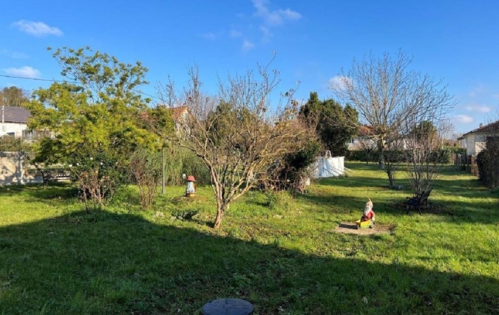 Maison RUFFEC (16700)  71 m2 139 750 € 