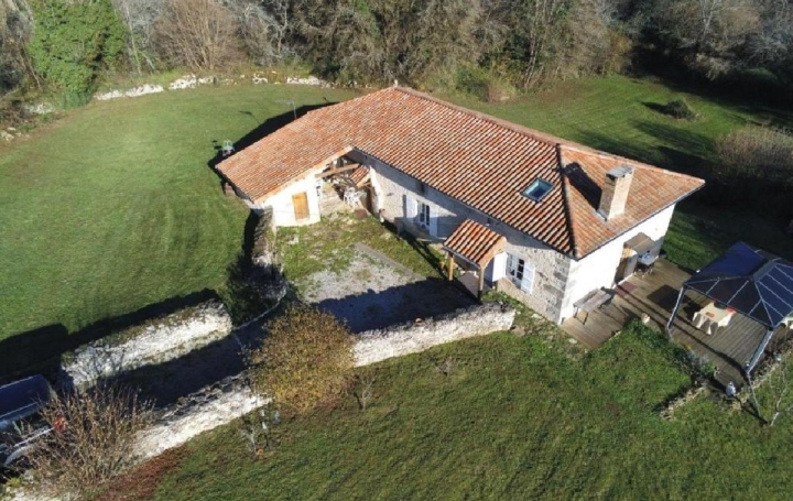 Réseau Immo-diffusion : Maison  SAINT-CLAUD  102 m2 96 700 € 