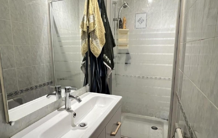 Maison VERTEUIL-SUR-CHARENTE (16510)  75 m2 65 000 € 