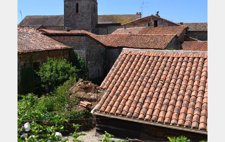 Maison NANTEUIL-EN-VALLEE (16700)  36 m2 65 000 € 