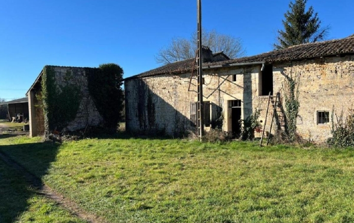 Maison VILLEFAGNAN (16240)  72 m2 22 000 € 