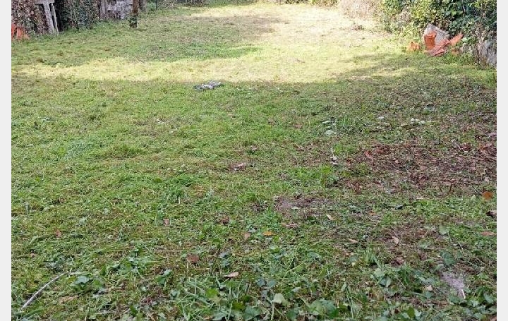 Maison RUFFEC (16700)  93 m2 75 000 € 