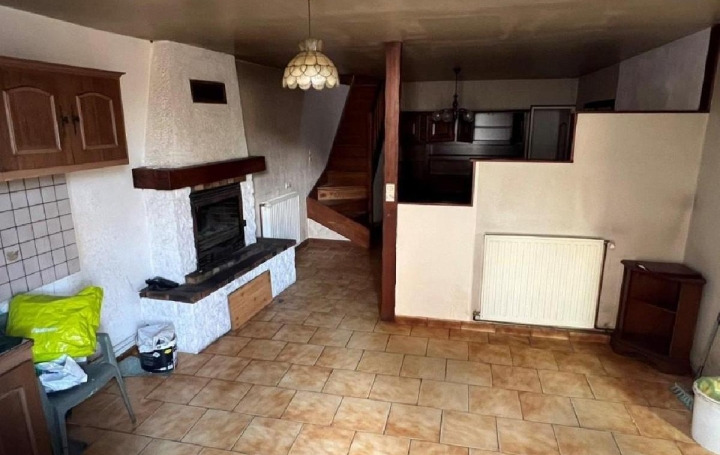 Maison RUFFEC (16700)  93 m2 75 000 € 