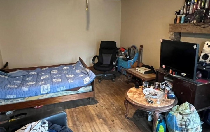 Maison RUFFEC (16700)  103 m2 75 000 € 