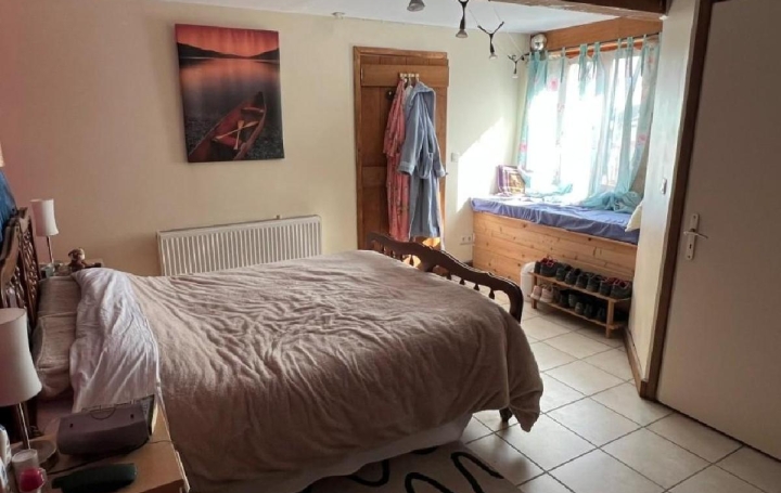 Maison SAINT-CLAUD (16450)  312 m2 147 800 € 