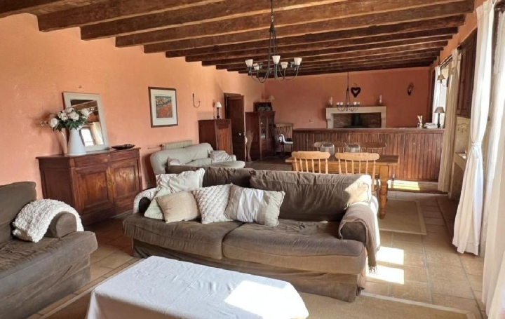 Maison CHAMPAGNE-MOUTON (16350)  280 m2 299 950 € 