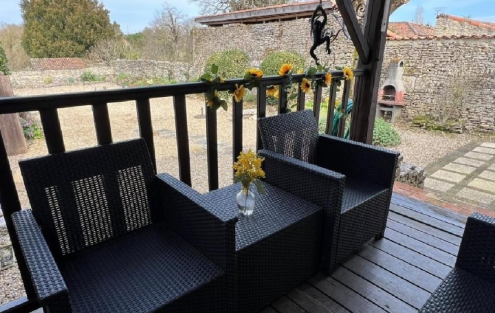 Maison NANTEUIL-EN-VALLEE (16700)  105 m2 126 595 € 