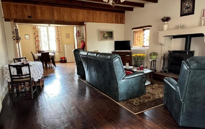 Maison NANTEUIL-EN-VALLEE (16700)  105 m2 126 595 € 