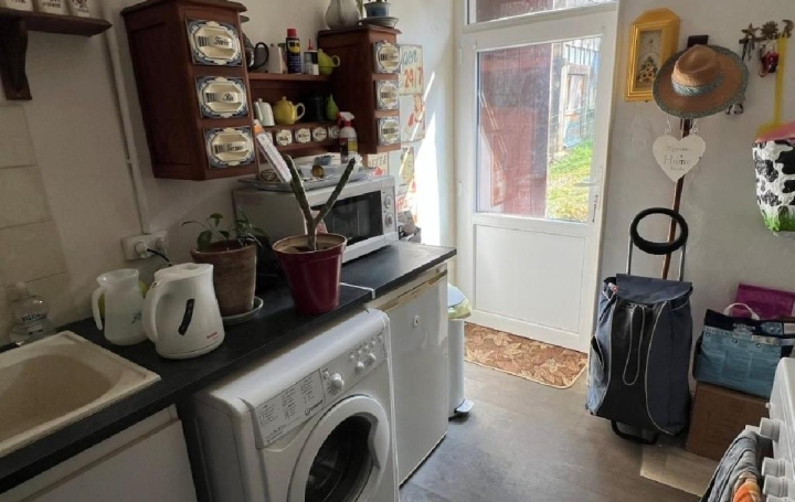 Maison RUFFEC (16700)  56 m2 55 000 € 