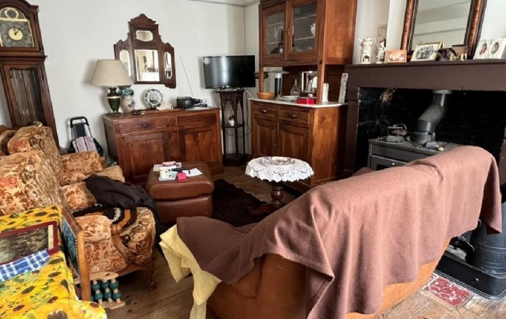 Maison RUFFEC (16700)  56 m2 55 000 € 