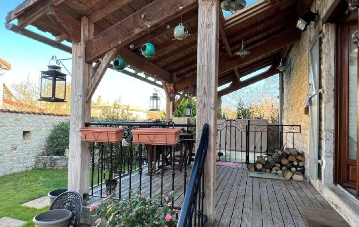 Maison MANSLE (16230)  120 m2 158 500 € 