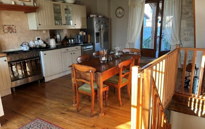 Maison MANSLE (16230)  120 m2 158 500 € 