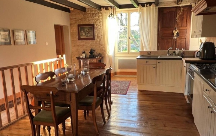 Maison MANSLE (16230)  120 m2 158 500 € 