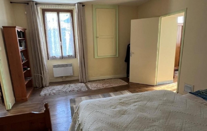 Maison CIVRAY (86400)  172 m2 118 275 € 