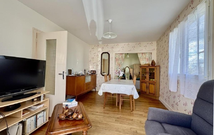 Maison RUFFEC (16700)  85 m2 129 000 € 