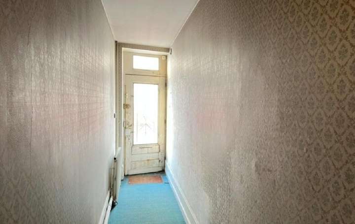 Maison RUFFEC (16700)  173 m2 125 530 € 