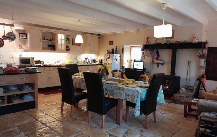 Maison SAUZE-VAUSSAIS (79190)  203 m2 258 500 € 