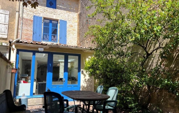 Maison RUFFEC (16700)  127 m2 129 500 € 