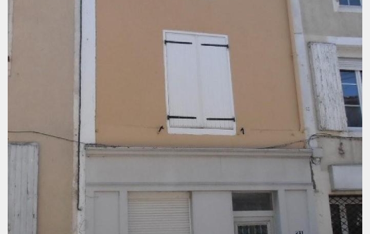 Maison RUFFEC (16700)  127 m2 129 500 € 