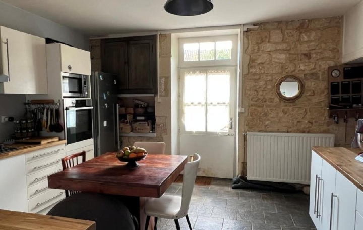 Maison SAUZE-VAUSSAIS (79190)  273 m2 259 950 € 