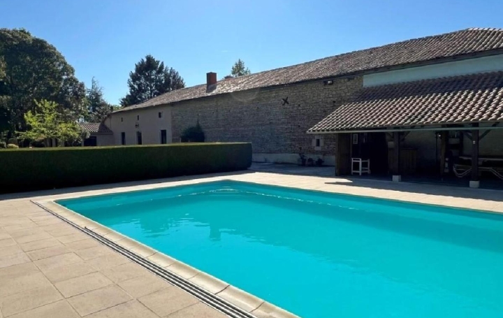 Maison SAUZE-VAUSSAIS (79190)  293 m2 394 725 € 