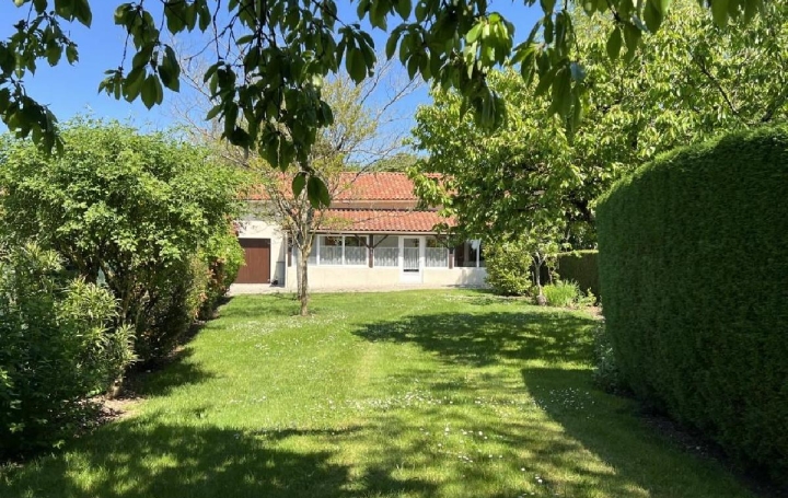 Maison CHEF-BOUTONNE (79110)  147 m2 117 000 € 