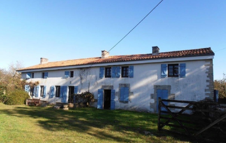 Maison / Villa LEZAY (79120) 180 m<sup>2</sup> 234 000 € 