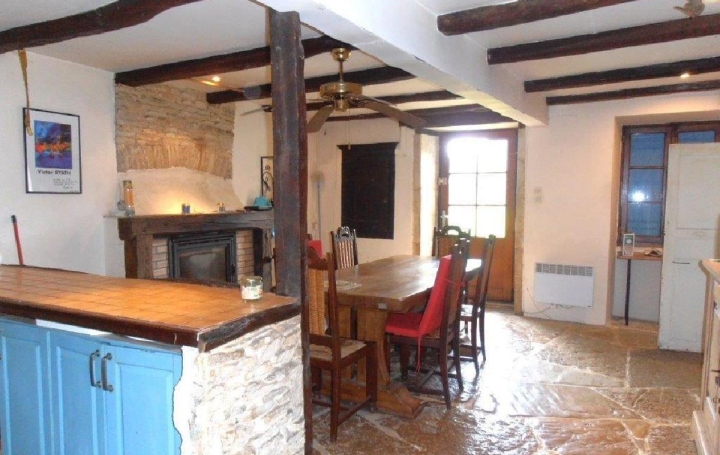 Maison LEZAY (79120)  180 m2 234 000 € 