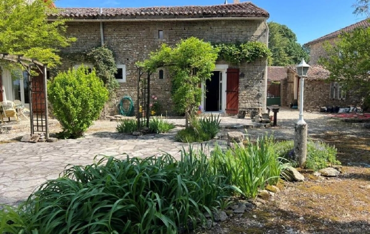 Maison / Villa VILLEFAGNAN (16240) 147 m<sup>2</sup> 143 600 € 