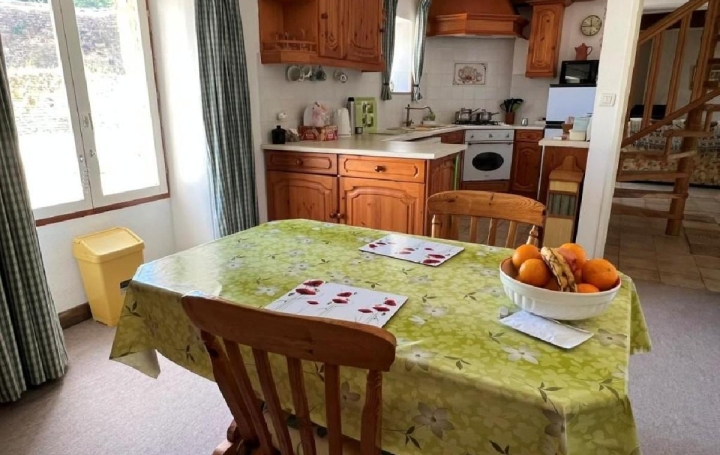 Maison VILLEFAGNAN (16240)  147 m2 143 600 € 